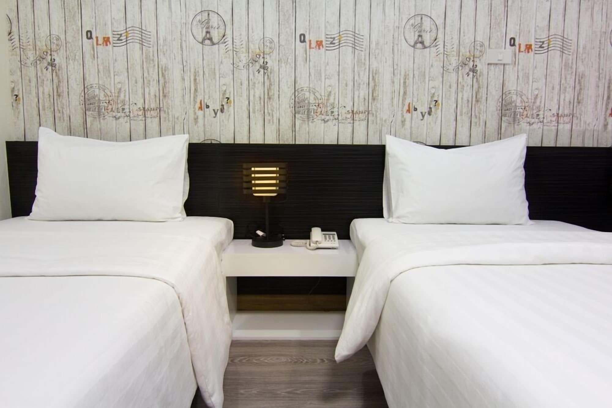 Prajaktra City Hostel Удон Тани Екстериор снимка