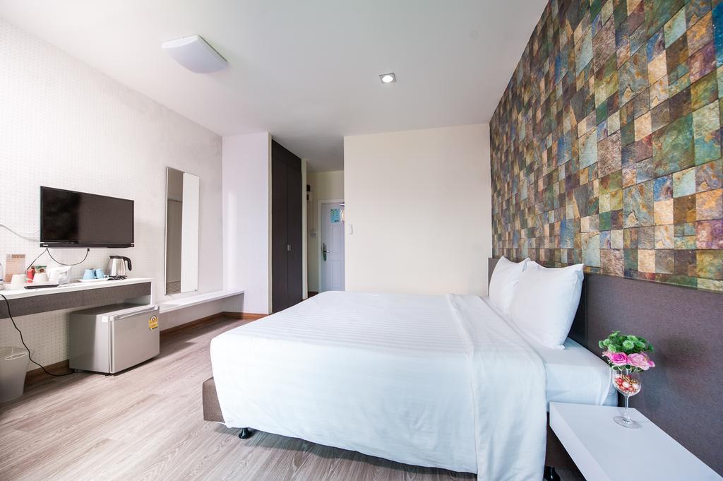 Prajaktra City Hostel Удон Тани Екстериор снимка